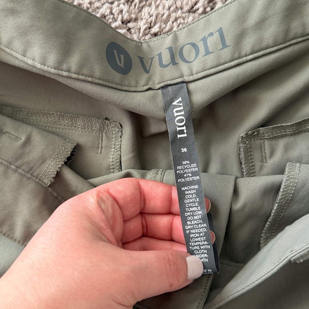 Vuori Mens Grey/Green Meta Pants - Picture 3 of 4